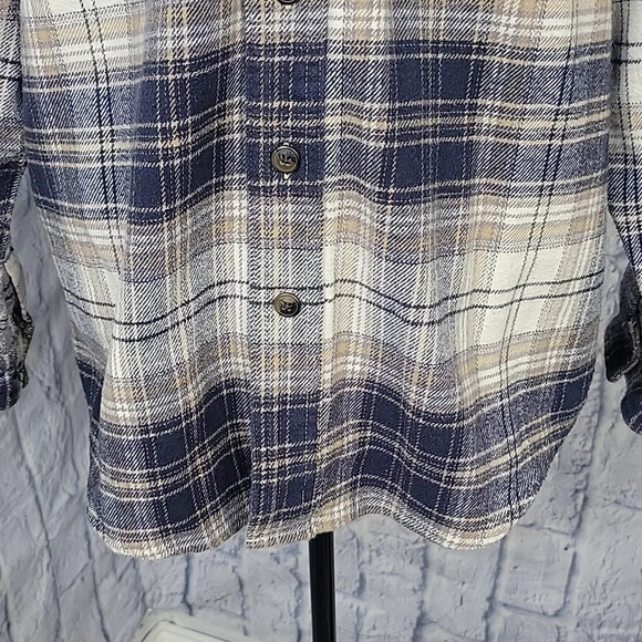 C.E. SCHMIDT WORKWEAR Men's Blue and Tan Plaid Heavyweight Shirt Medium - Picture 5 of 9